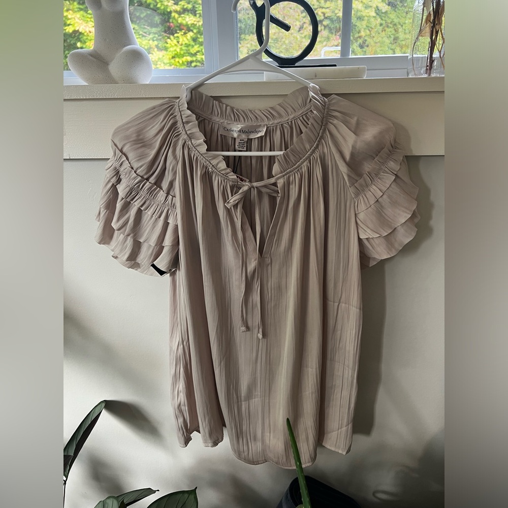 Women’s Catherine Malandrino Tan Top Size Medium - NWT